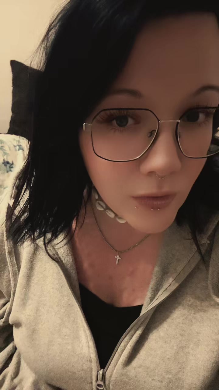 @jenny_broken_angel 🏳️🌈
