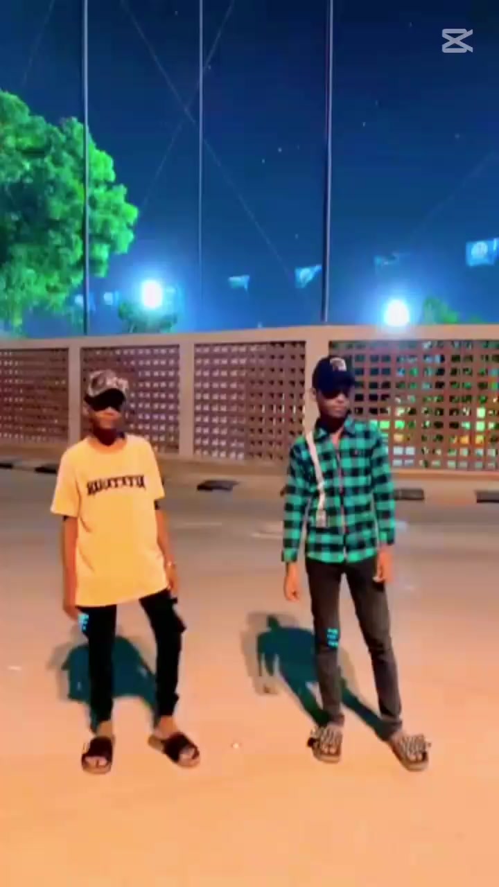@ESHAN 🪐🥰🤙🏼