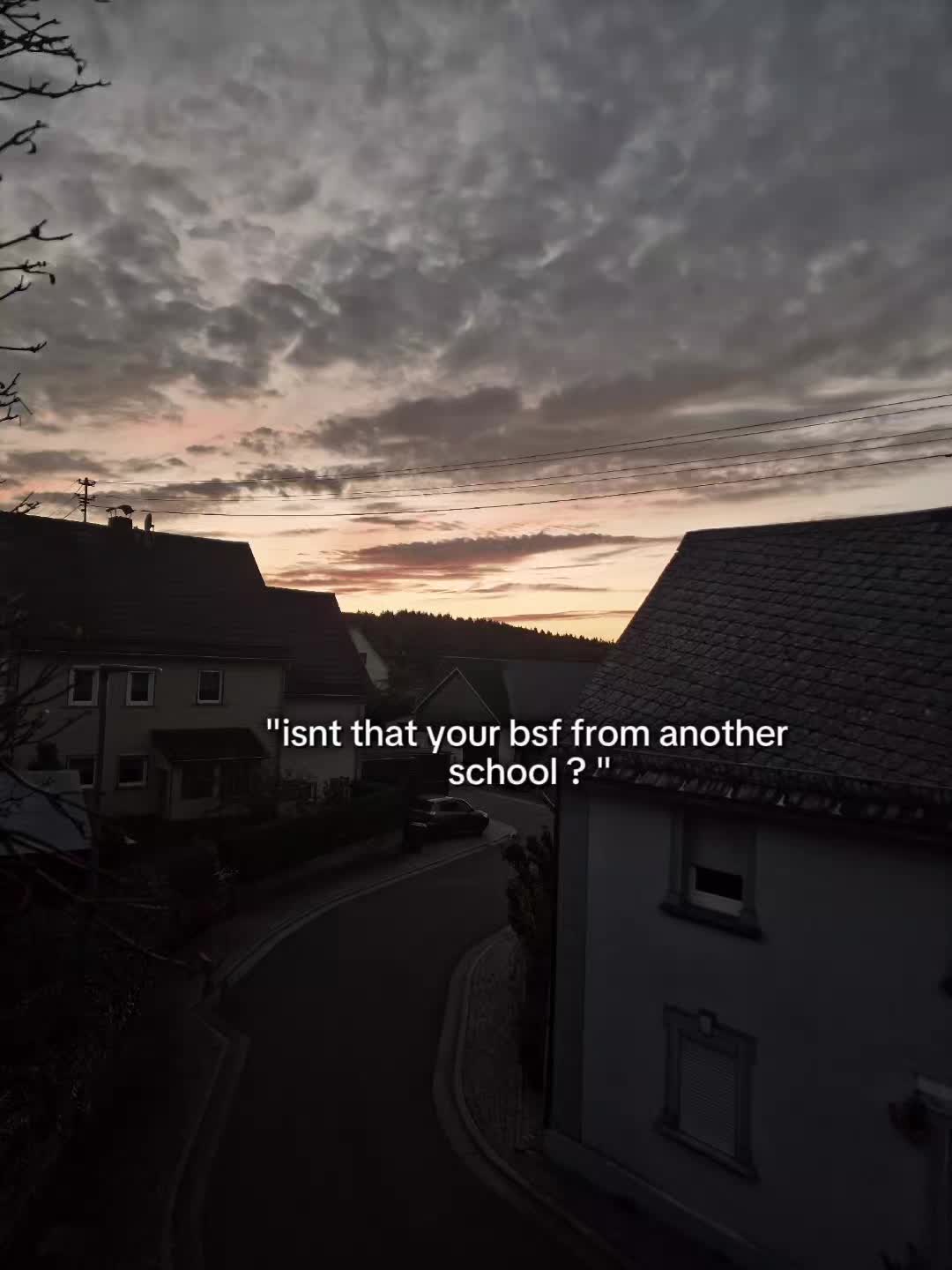 @♫︎✰𝑯𝒐𝒍𝒍𝒚✰♫︎