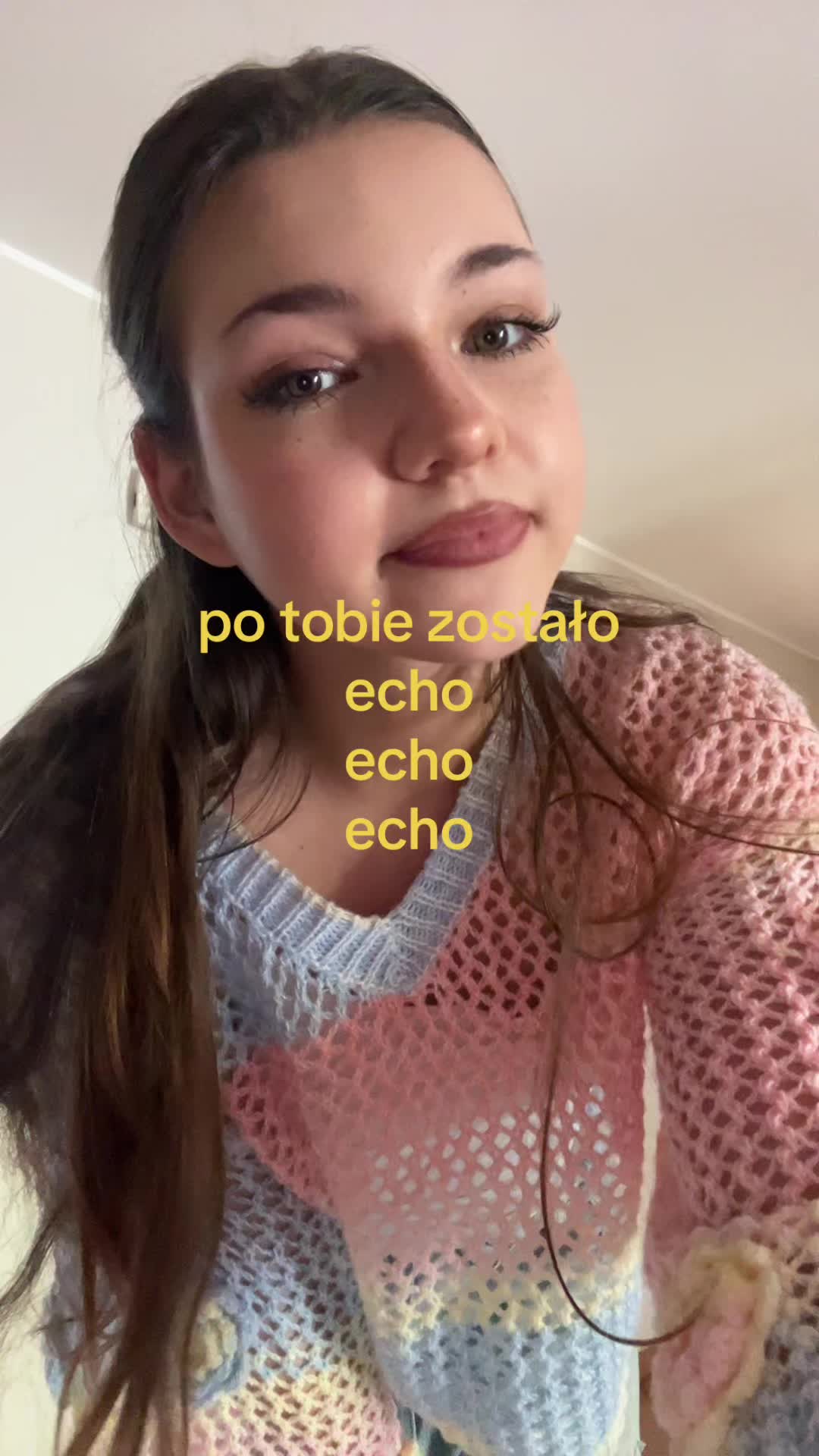 @🫰🏼