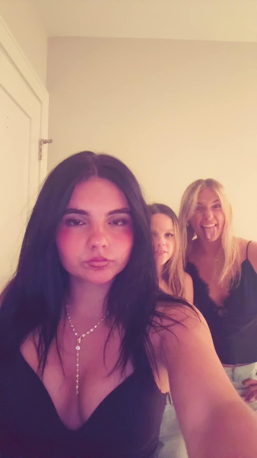 @ava hagen
