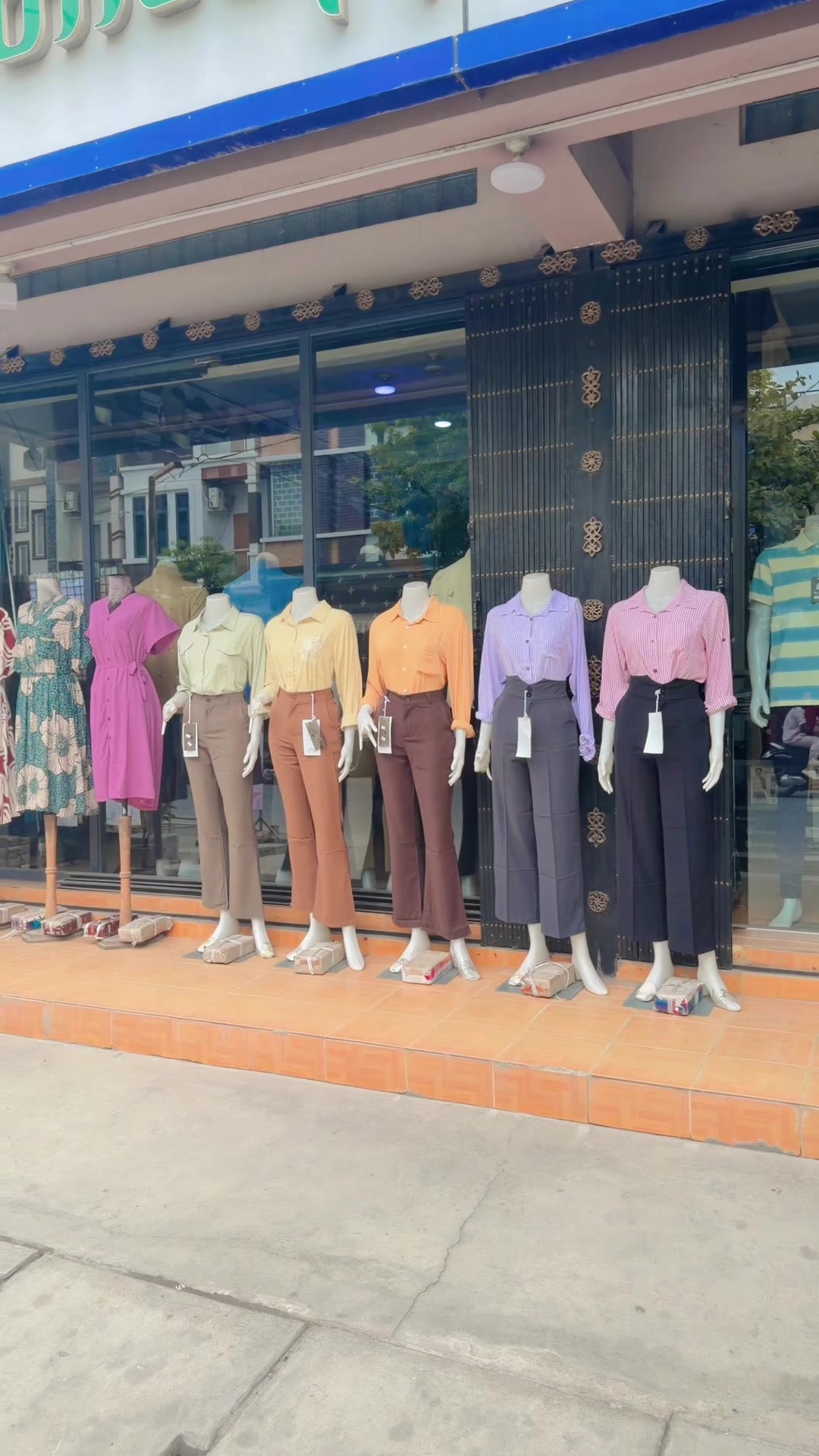 @Taw Win Nan clothing-girl