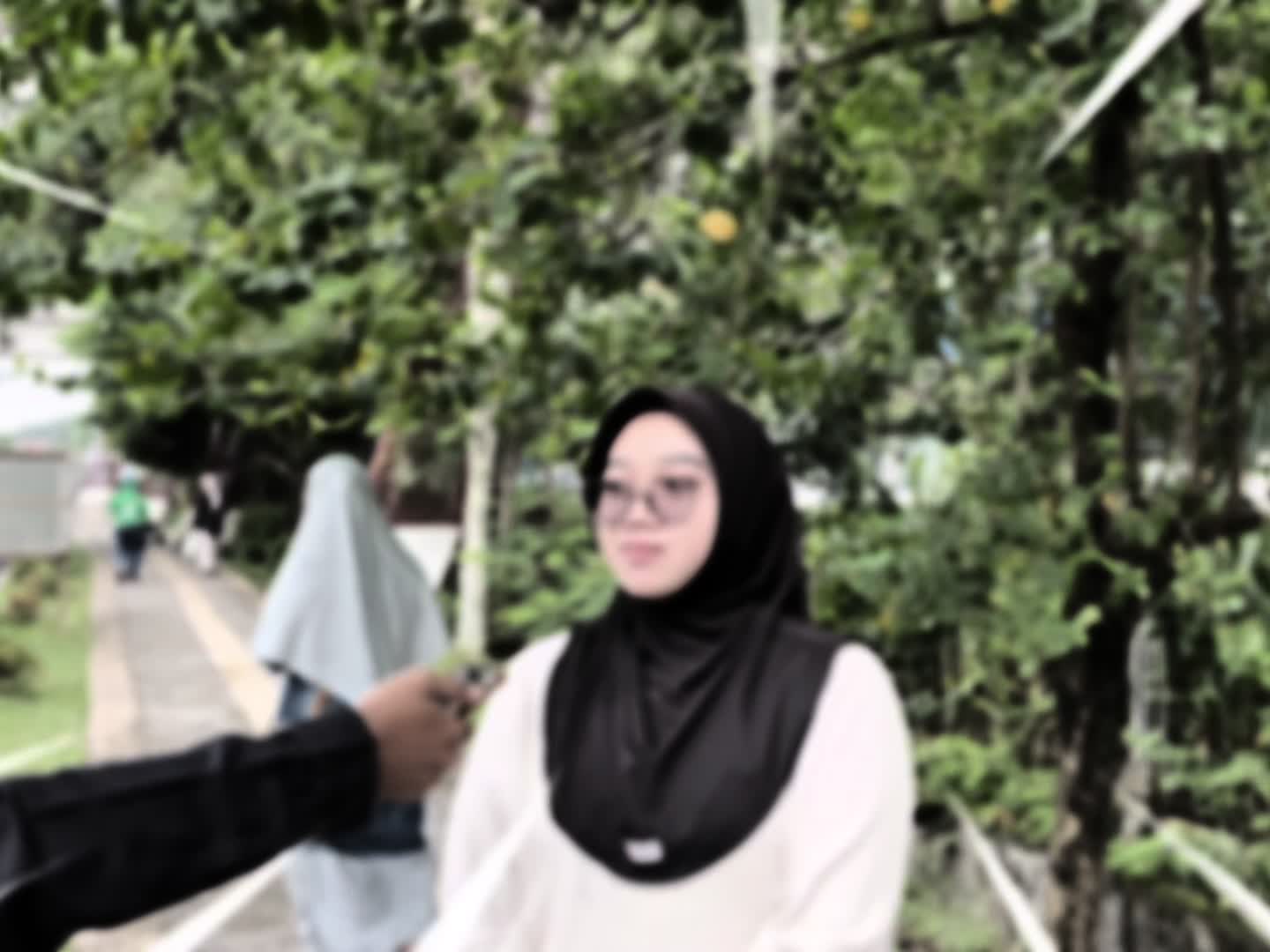 @rayy.