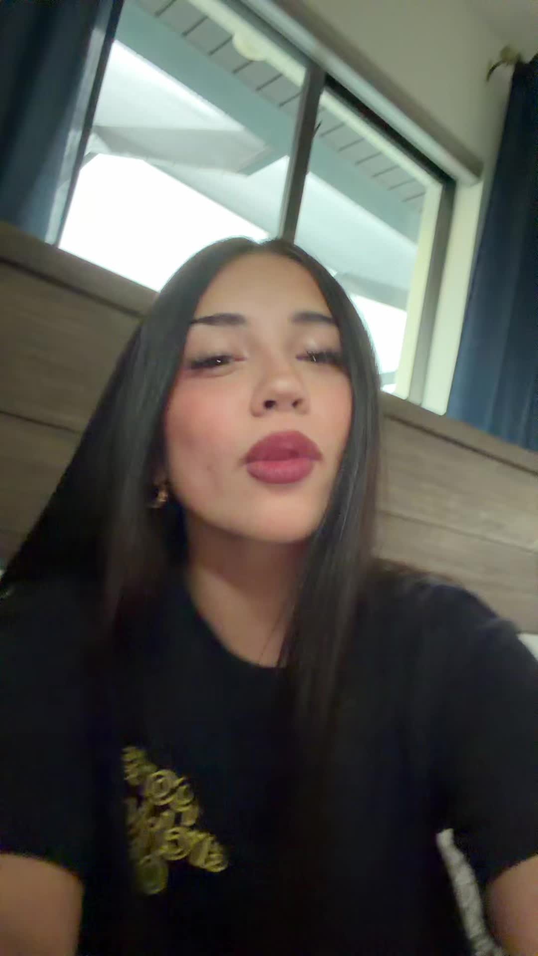 @ella