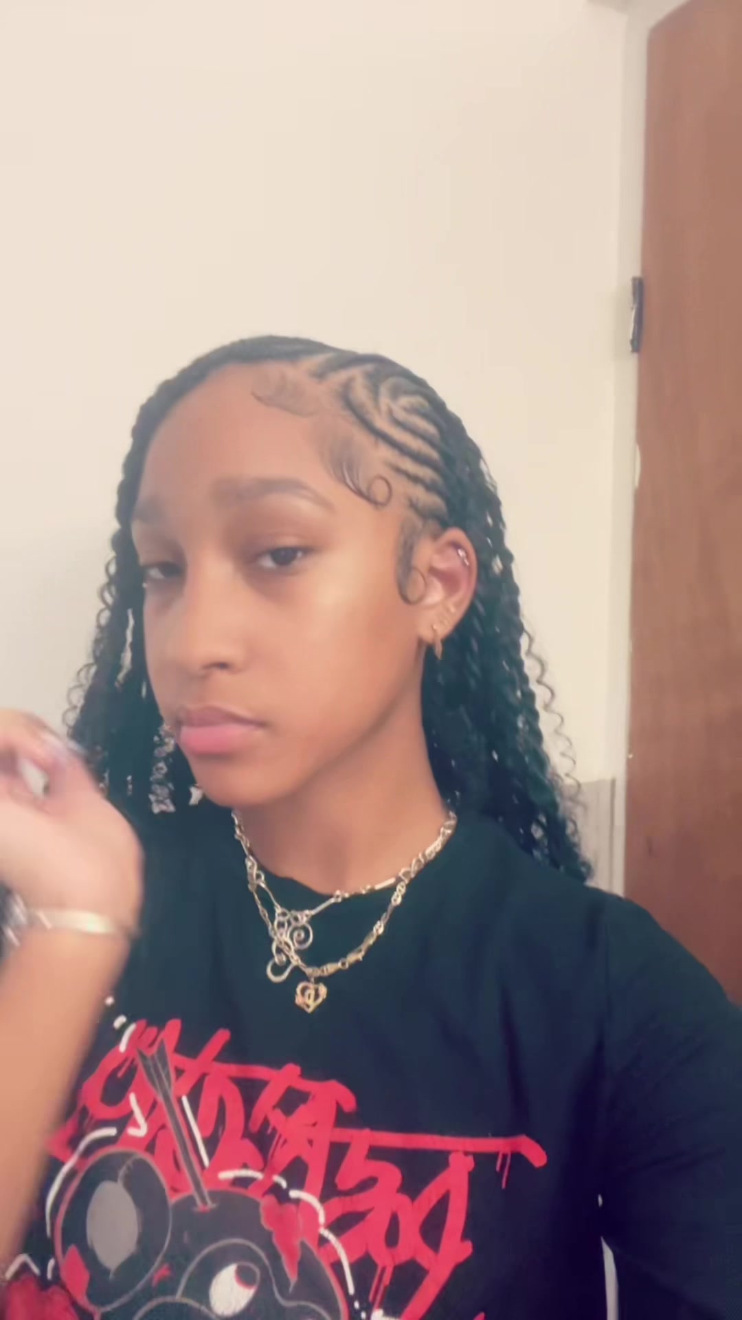 @udontknomeshhᜊ