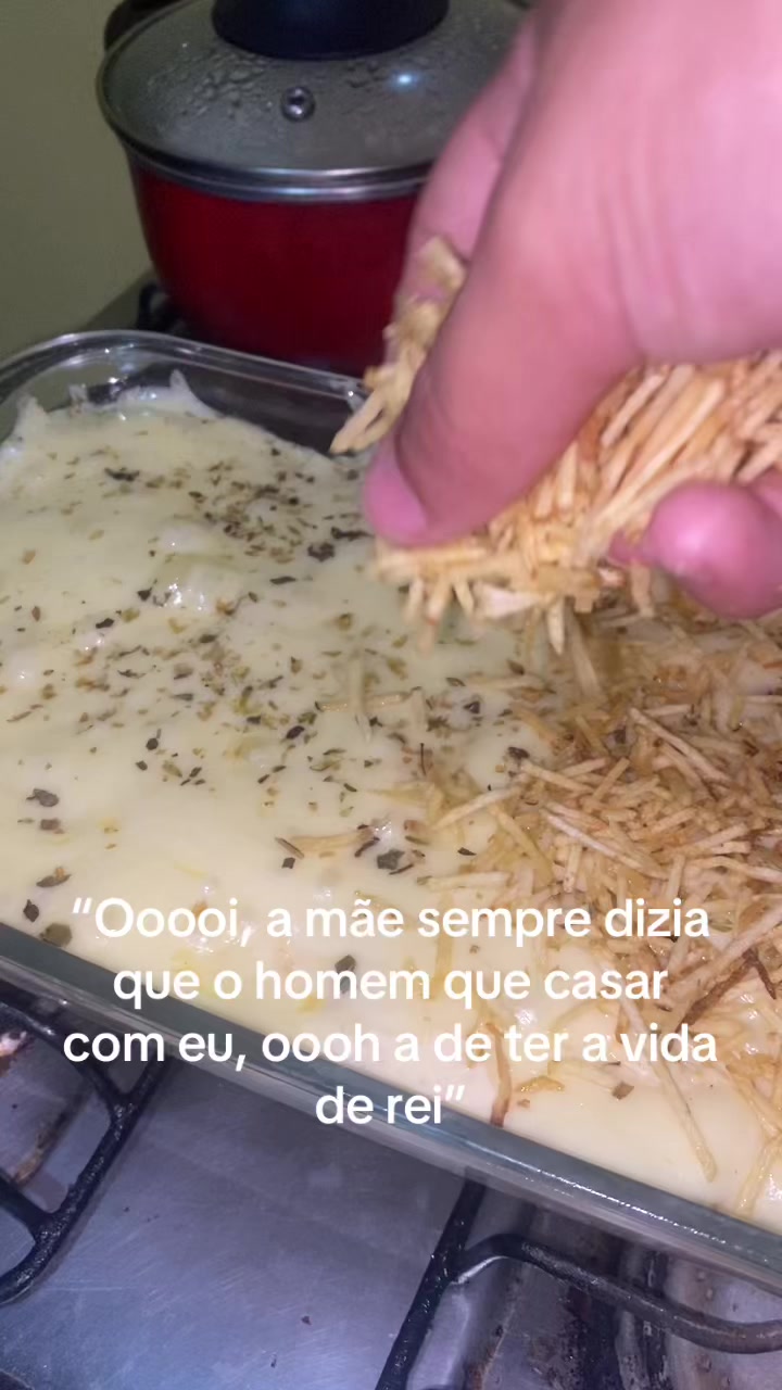 @_tatamesquita 💋