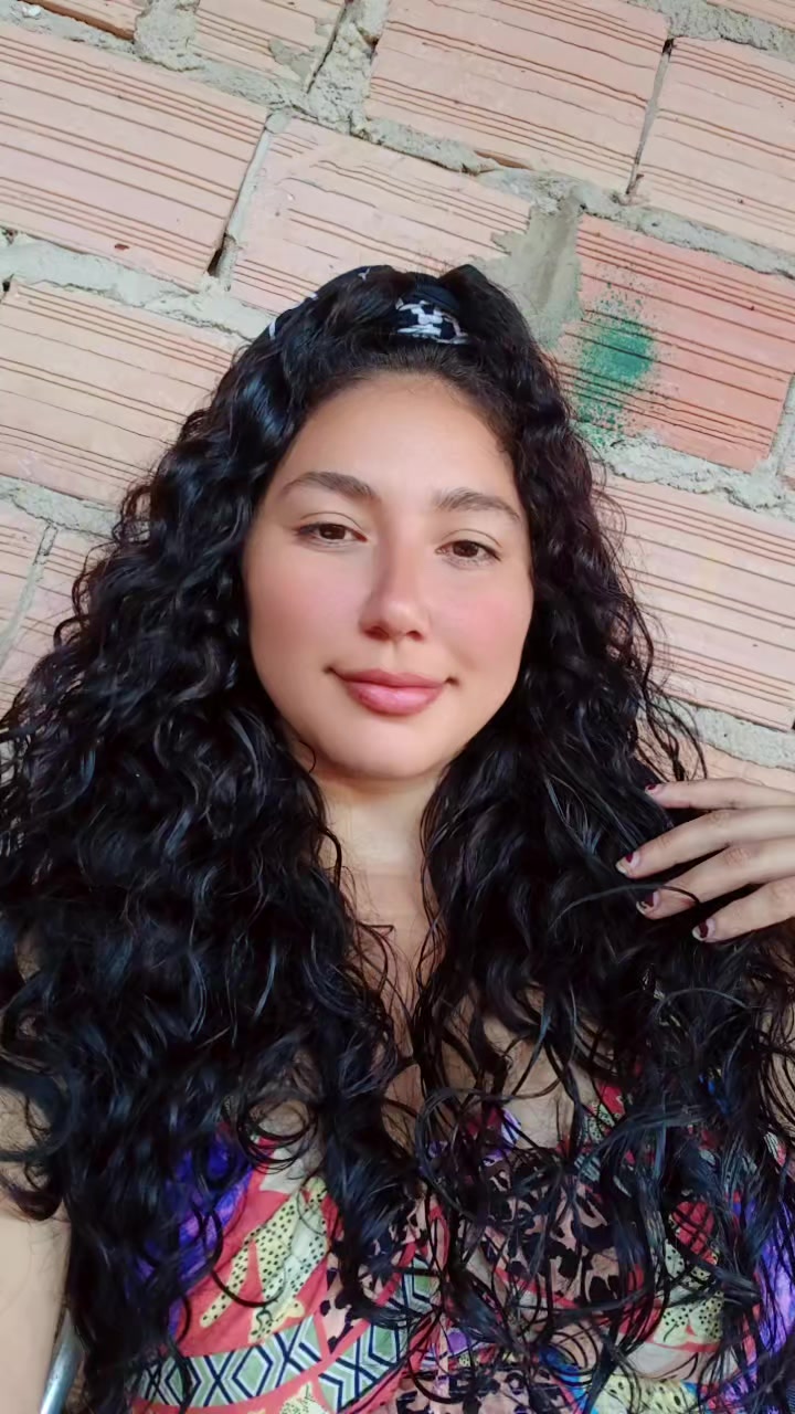 @Annycollares🦋