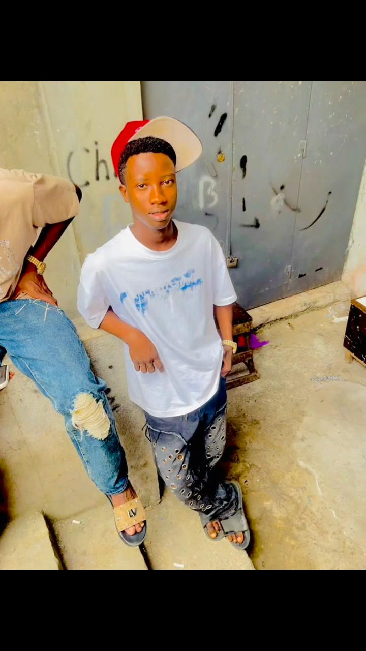 @Tr&otilde;nj&ecirc;&uuml;r 224🇬🇳