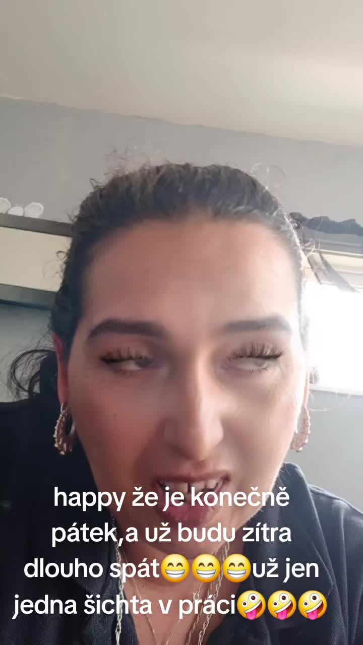@Martina🙃😃🤪Hölá🥰