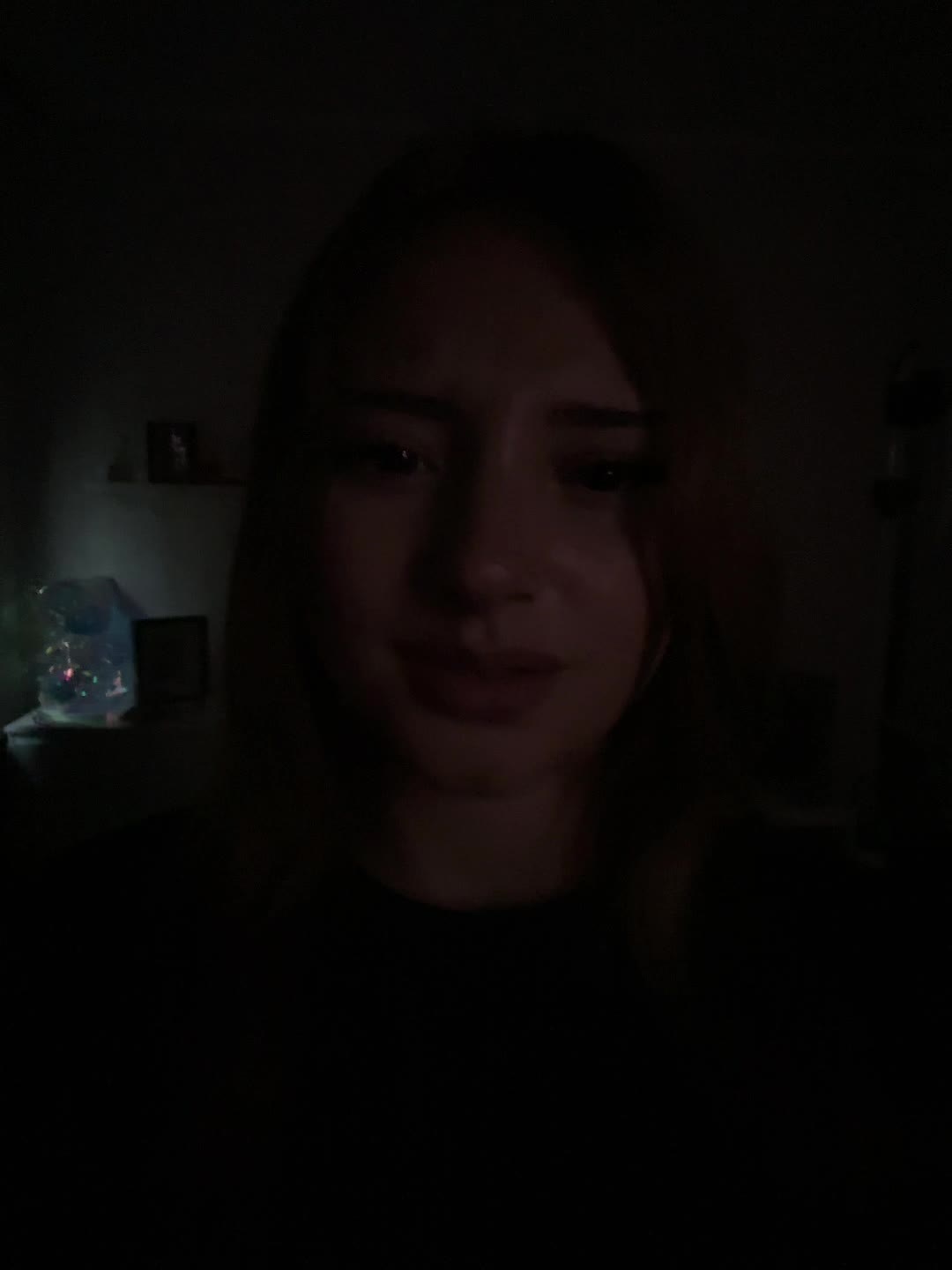 @Leona