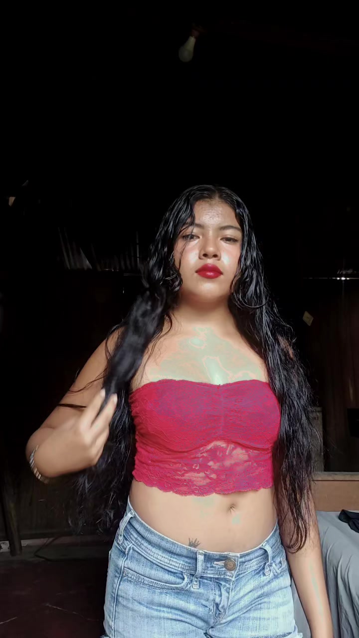 @Yoselin Estrada 💋🍒