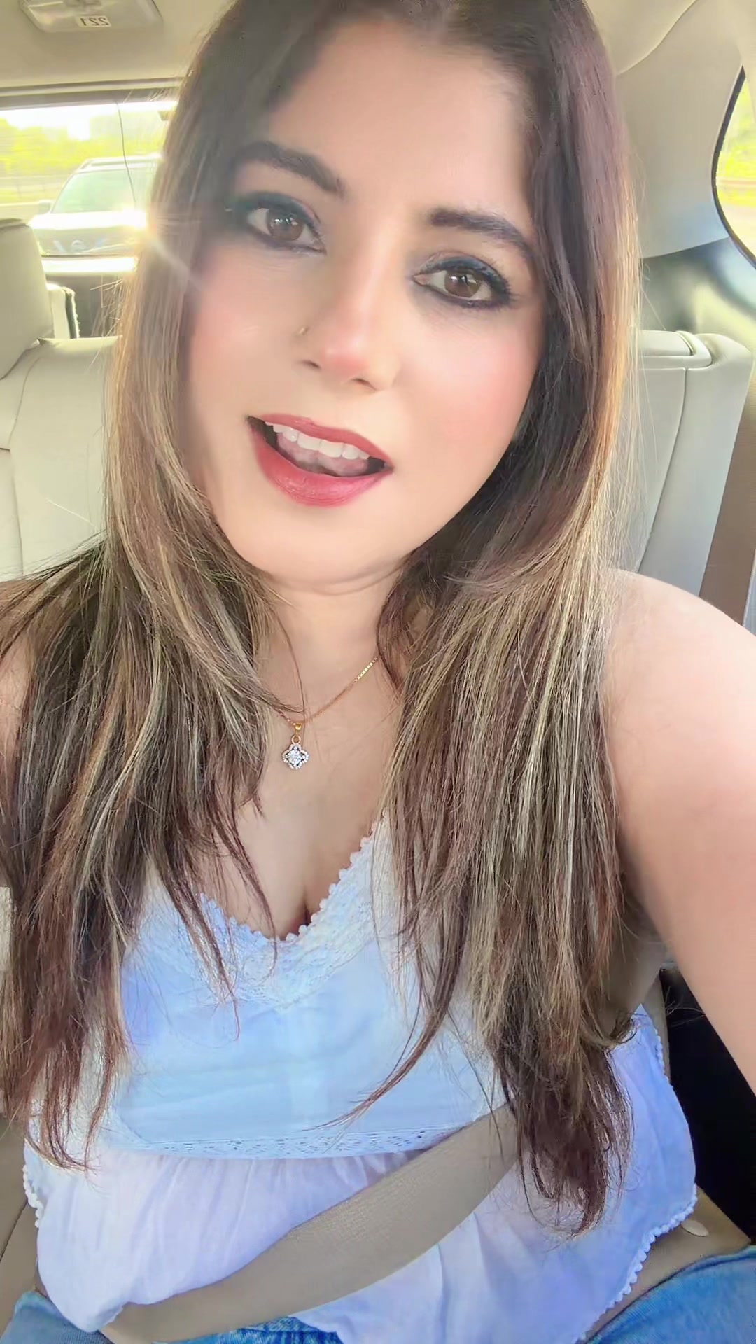 @Ekta 👸