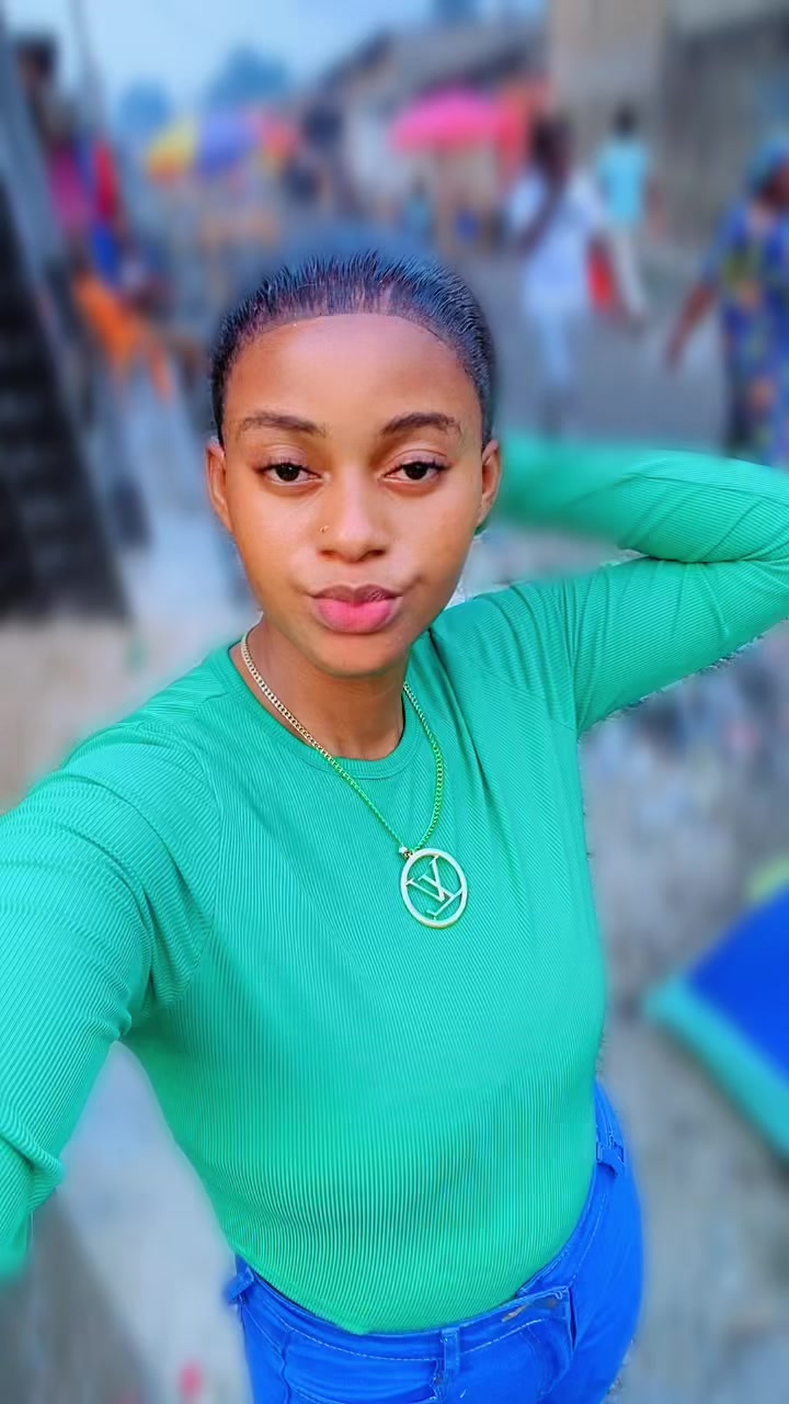 @la reine 👸 Gloire Ilesse