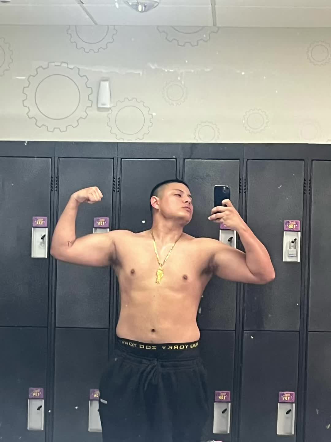 @Too$hiesty