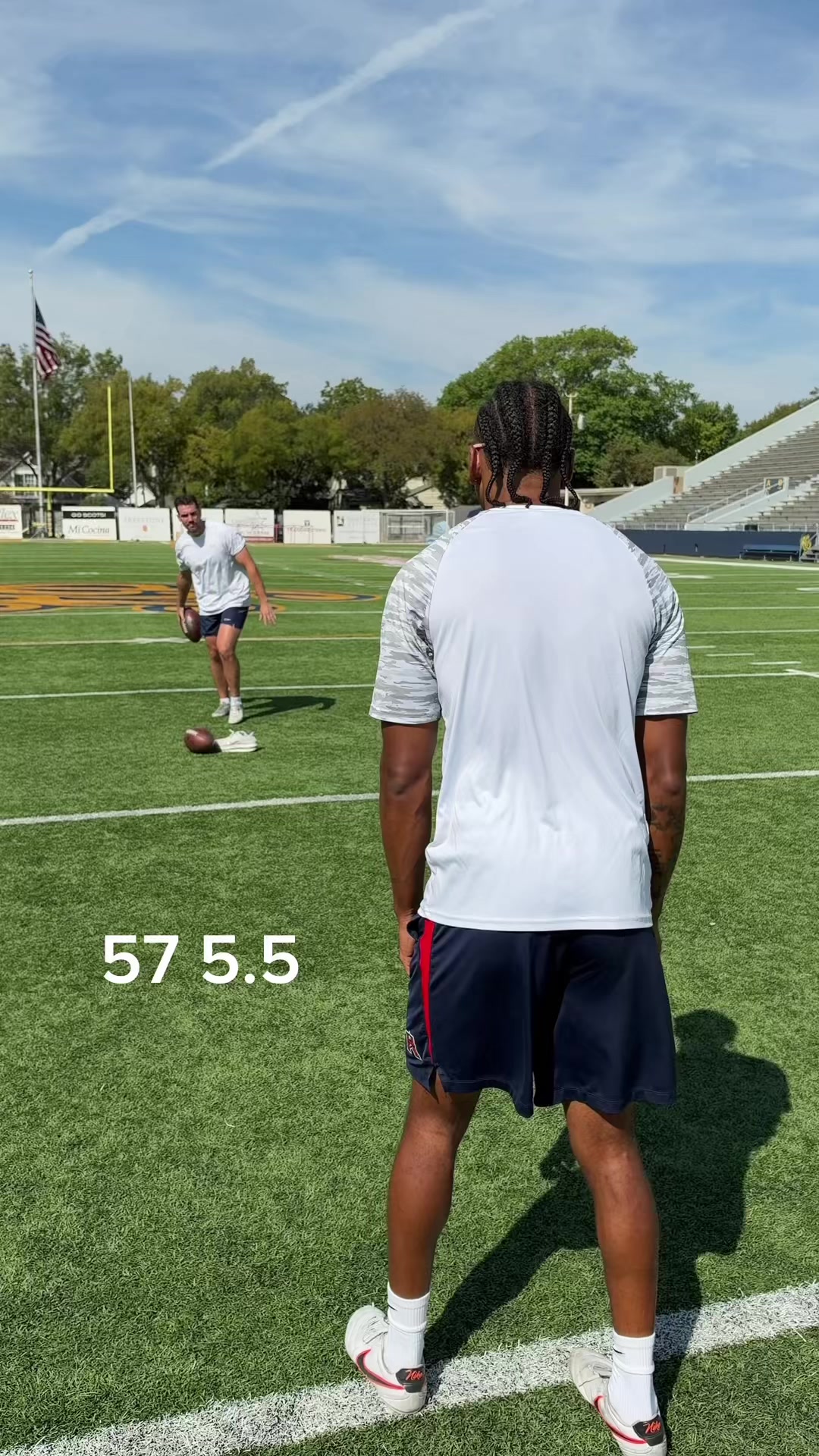 @4thDownHero - Mike Rivers