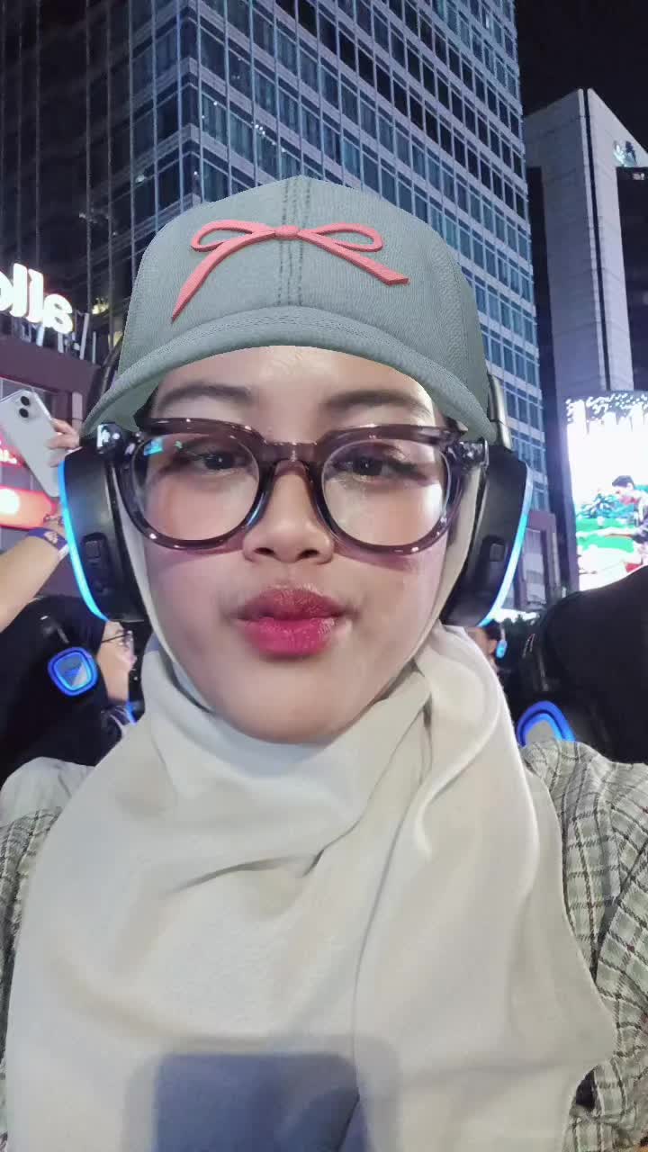 @nadine