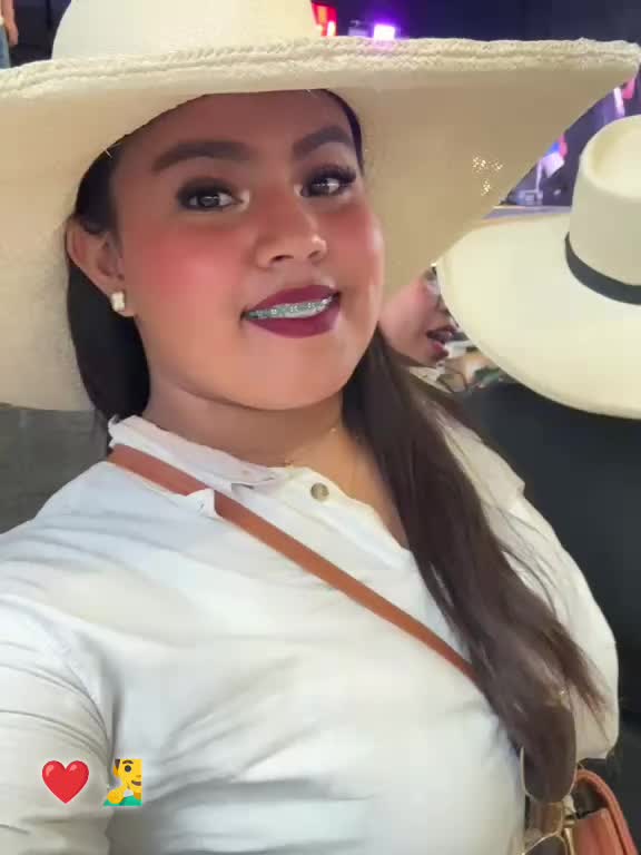 @Decker Valentina.❤