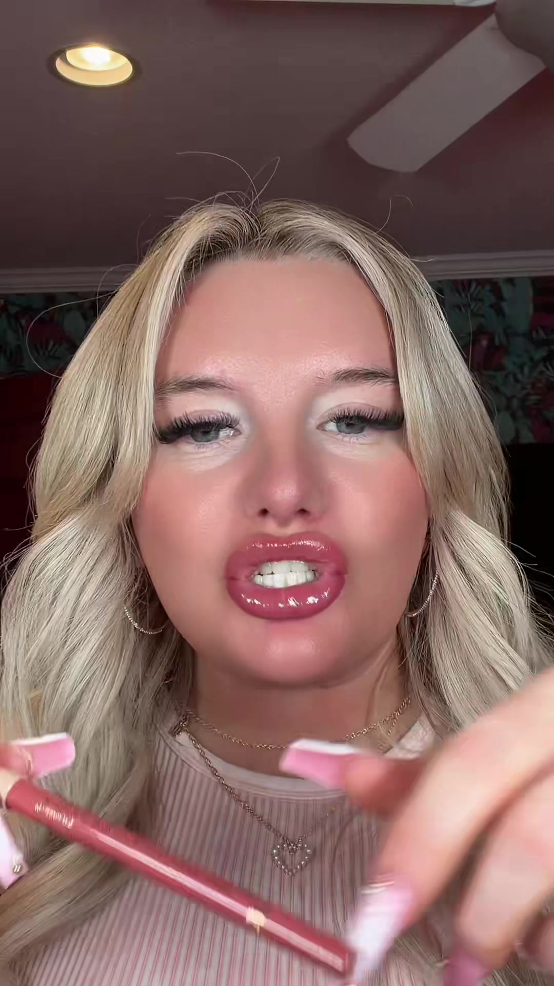 @Bombshelluxe