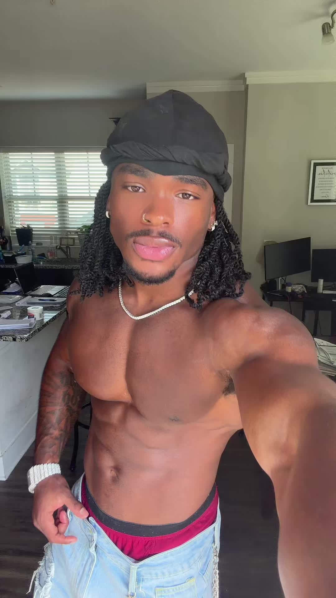 @FamousBoyD