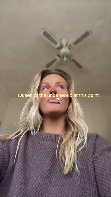 @messyhairedgal