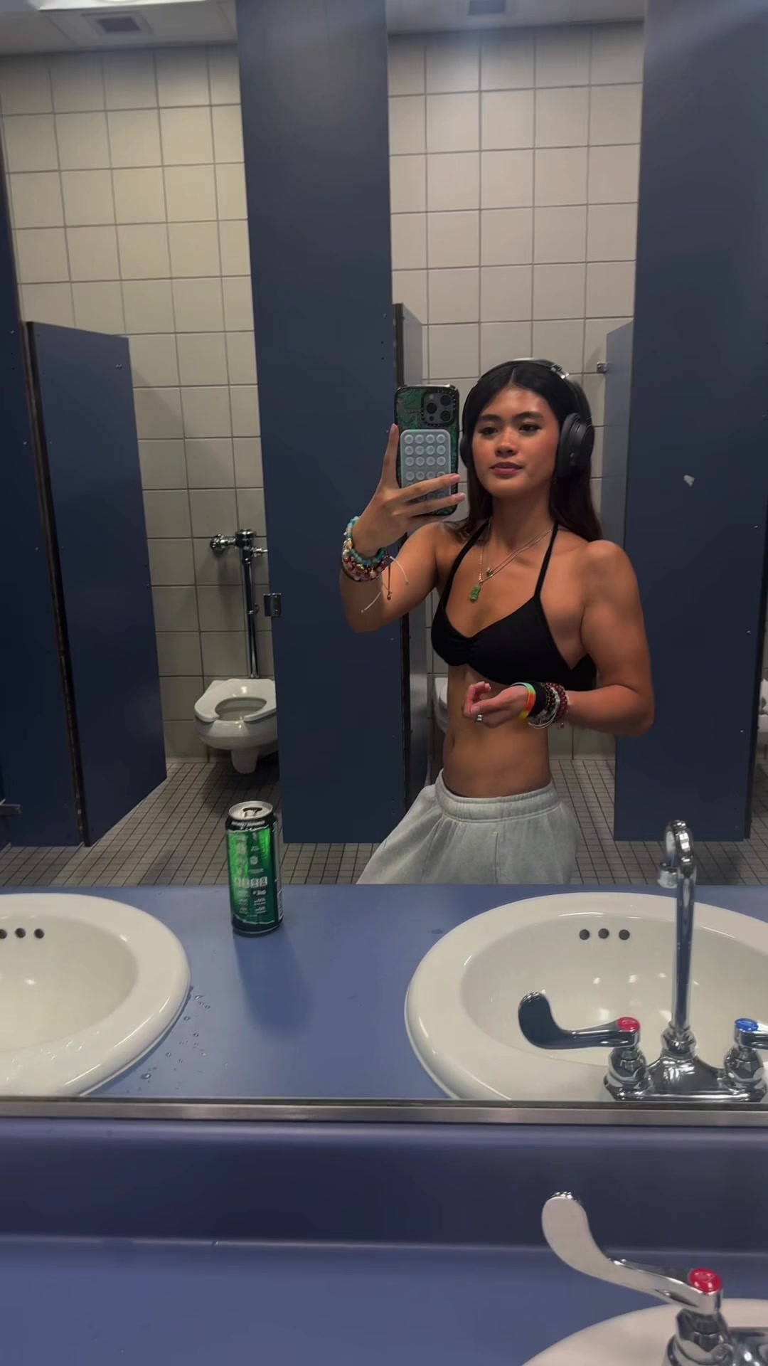 @annabellaa