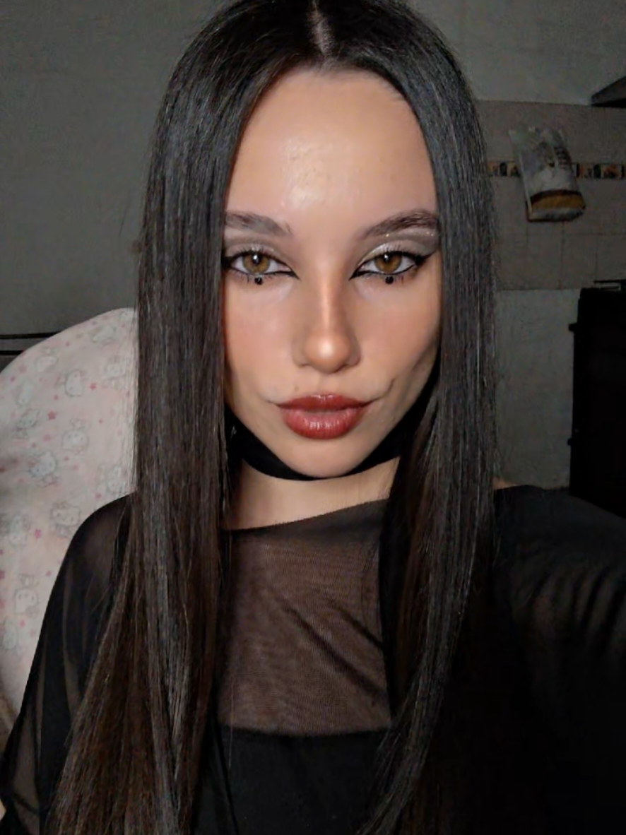 @Victoria 🧚🏻♀️