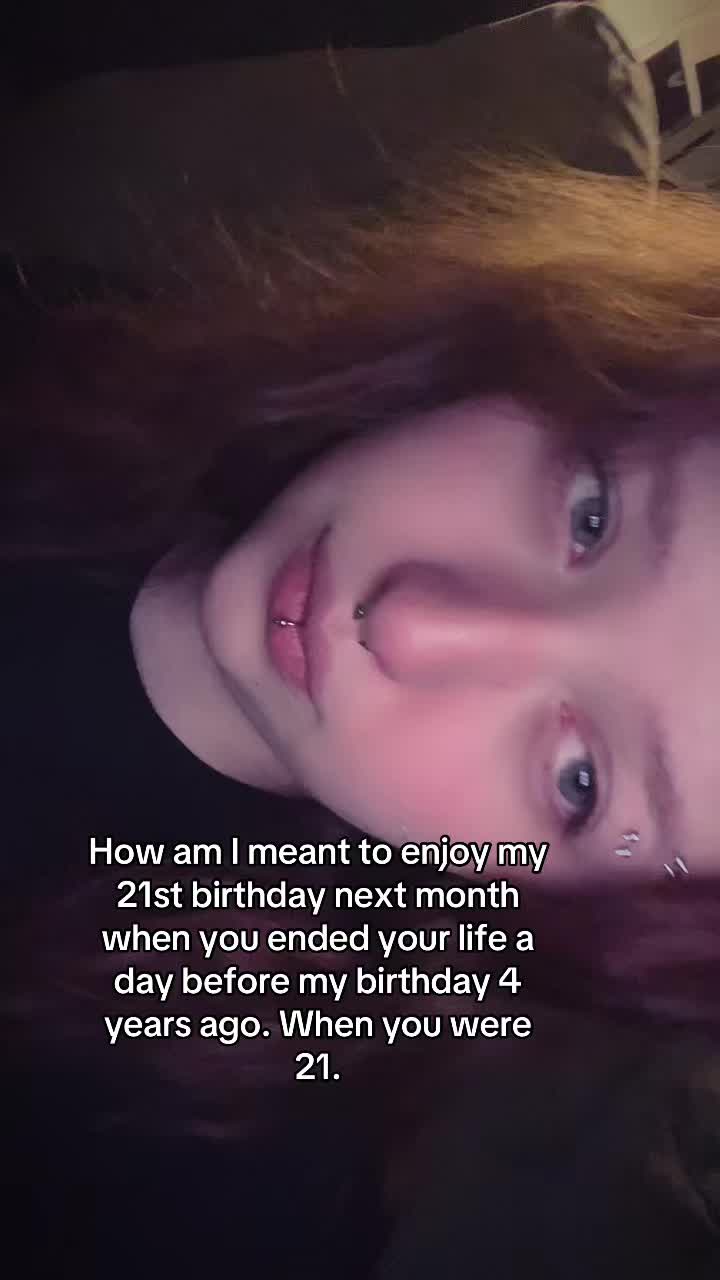 @☆ 𝓵𝓪𝓲𝓷𝓲𝓮 ☆