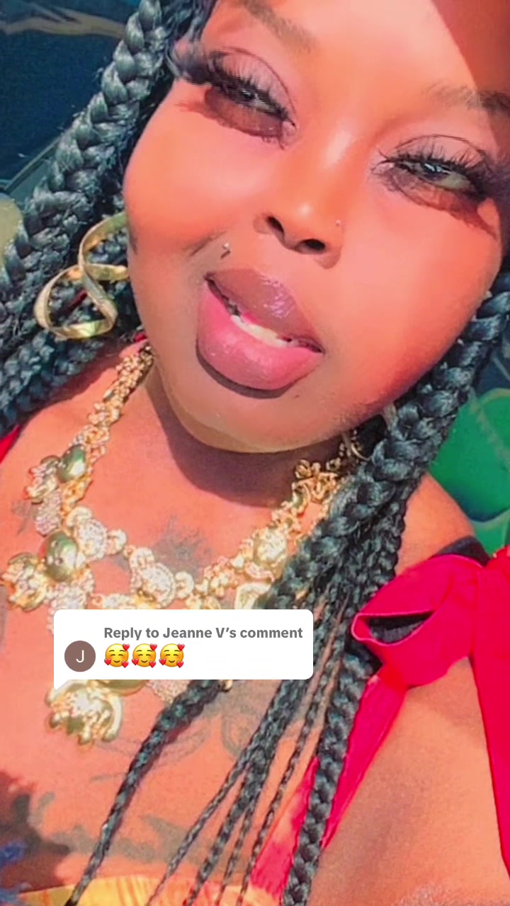 @🥰🥰QUEEN JUJU🥰🥰