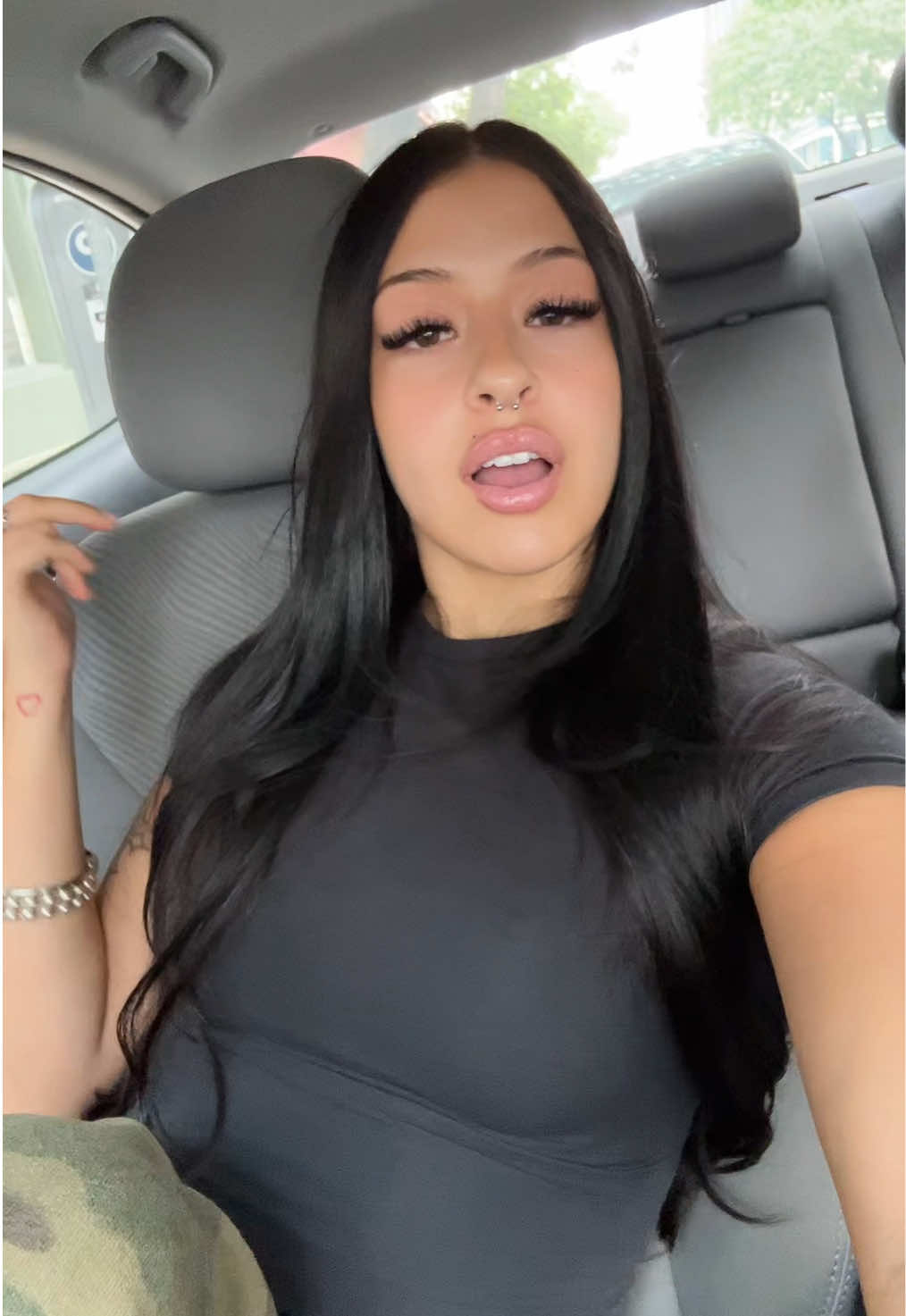 @#cierra