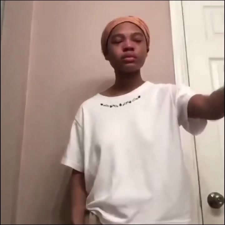 @ⓑεℕ𝓷𝐲(ง •̀_•́)ง