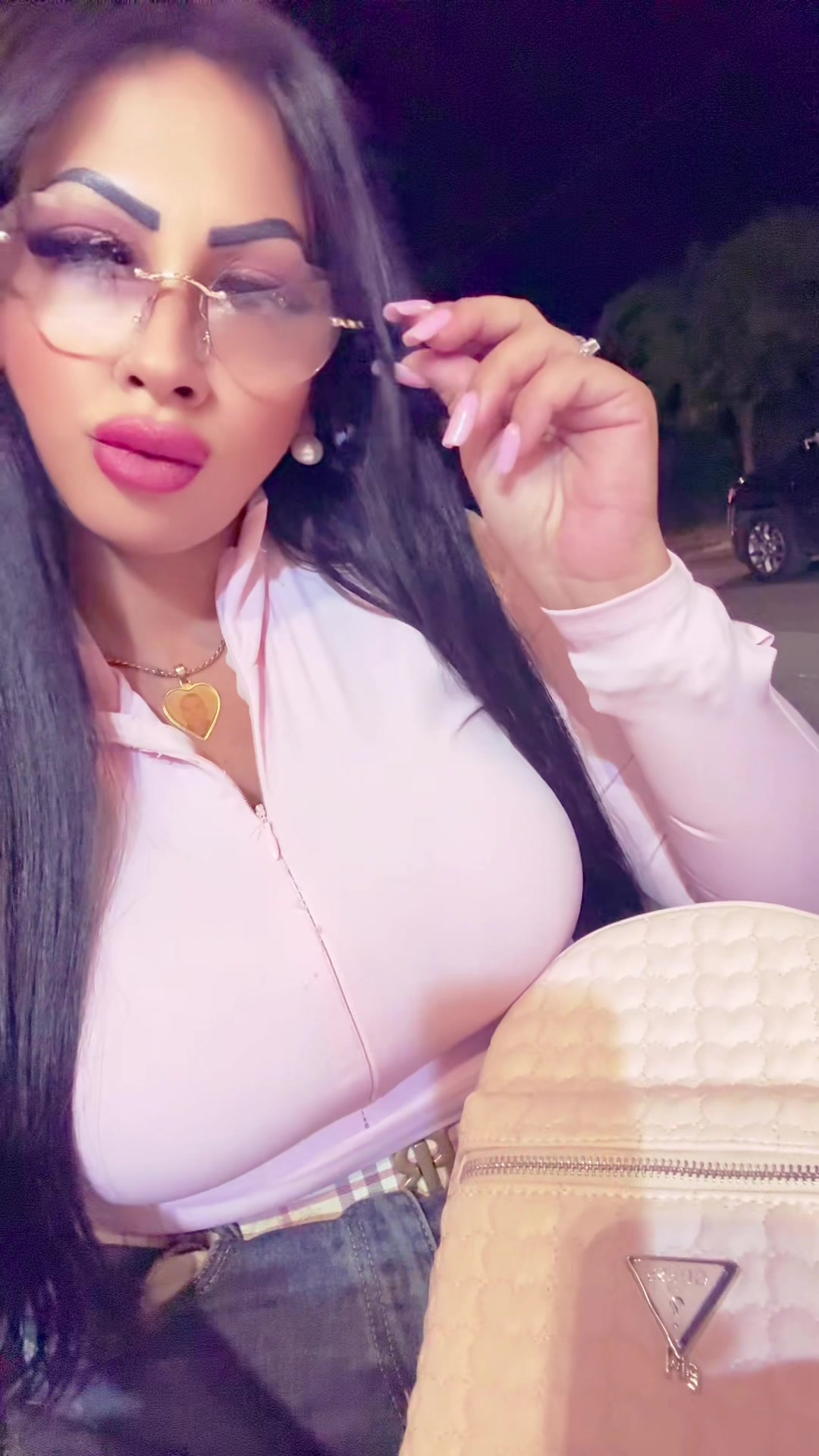 @𝓒𝓸𝓷𝓬𝔂 𝓜𝓲𝓬𝓱𝓲💘