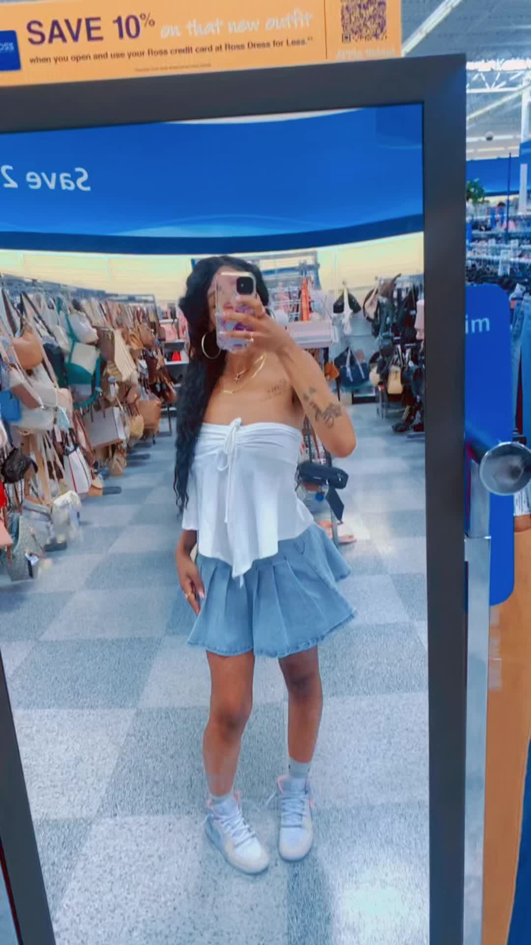 @Juicyjanaeee