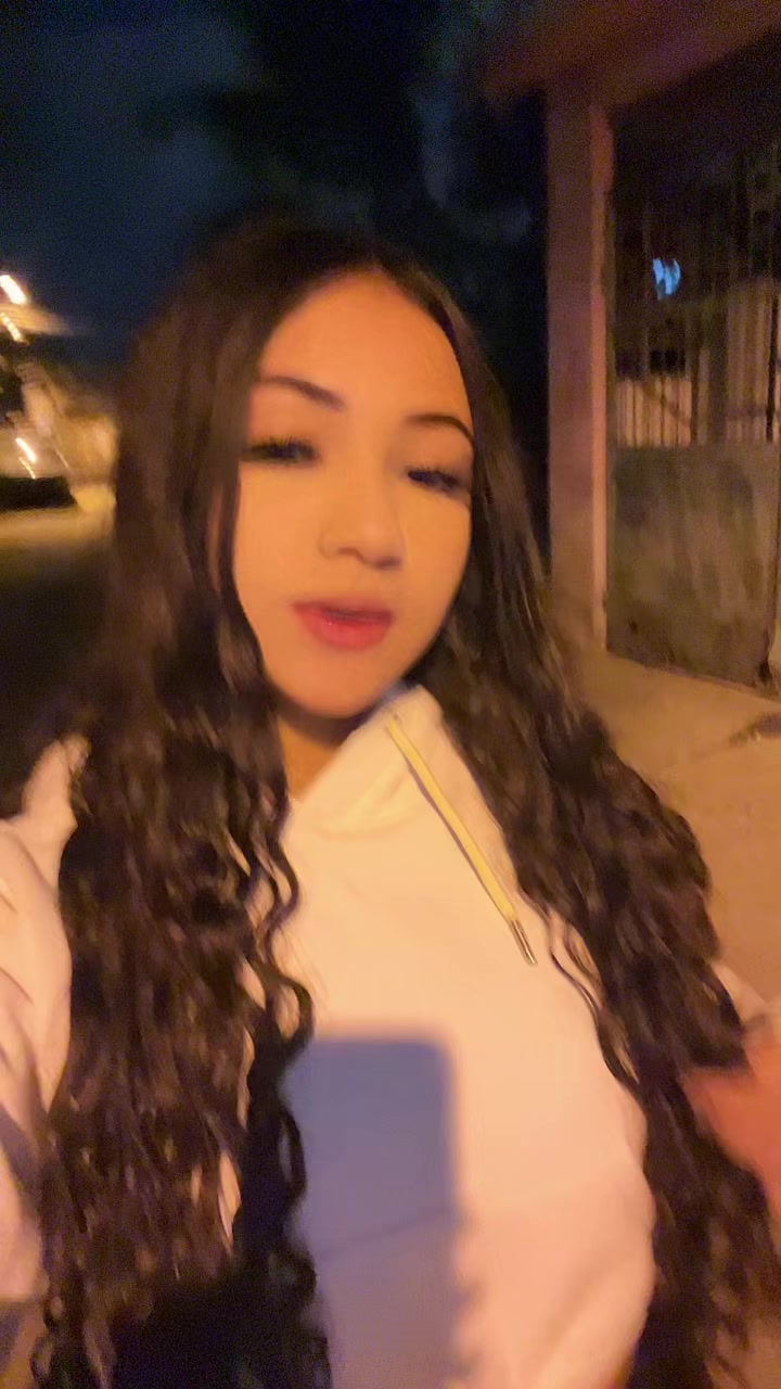 @ana lara