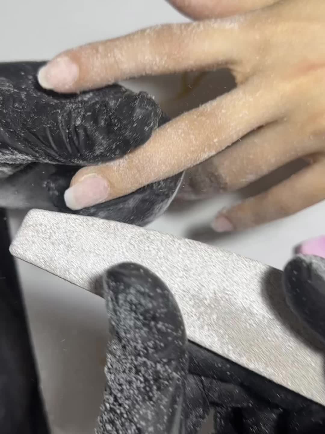 @Roya_la