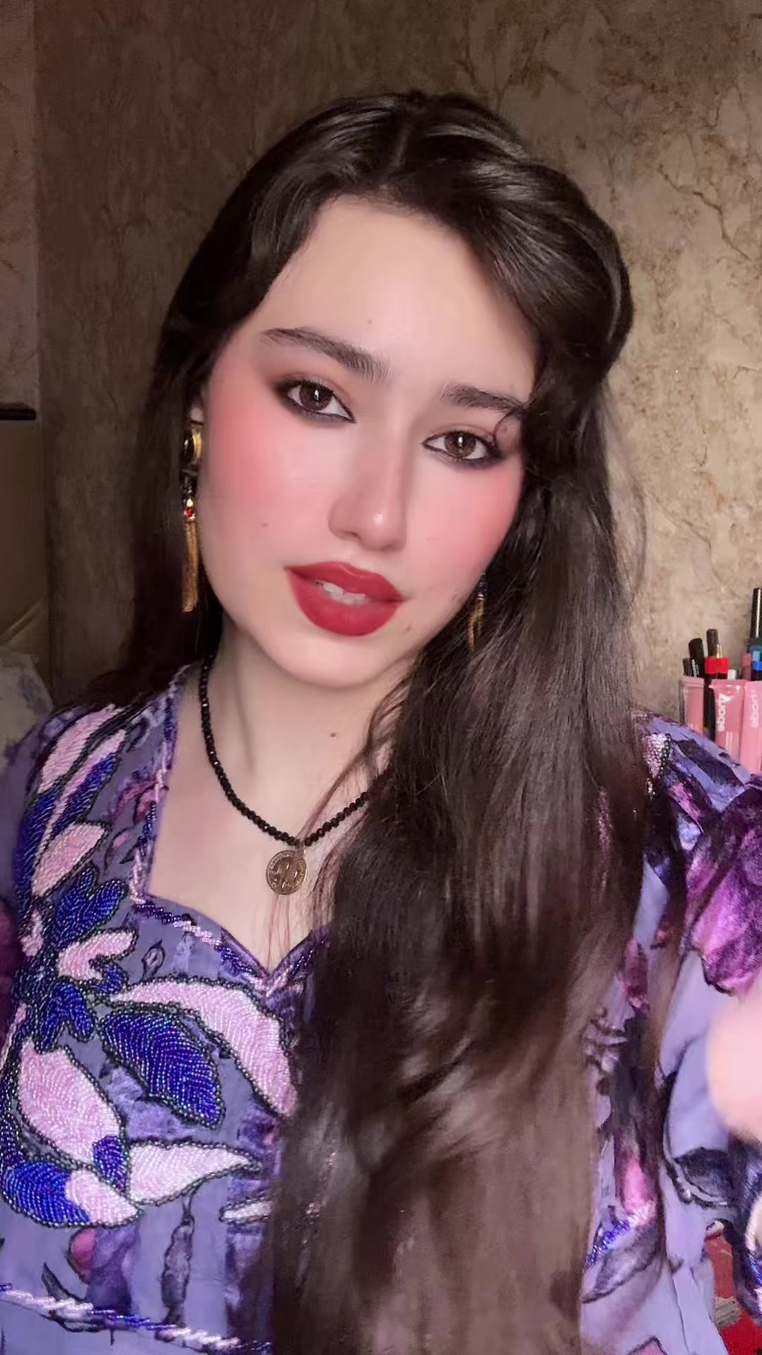 @๐๐๐ข๐ง๐๐ ๐๐ฌ๐จ๐ฎ๐ฅ๐ข๐