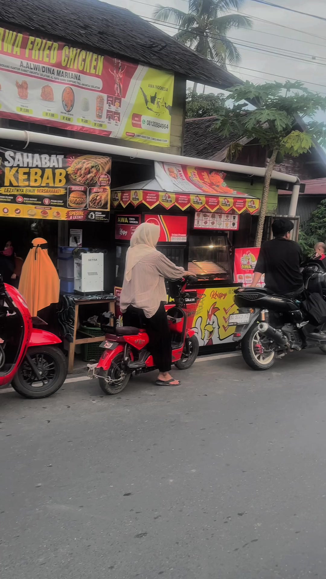 @Awa fried chiken Alwi