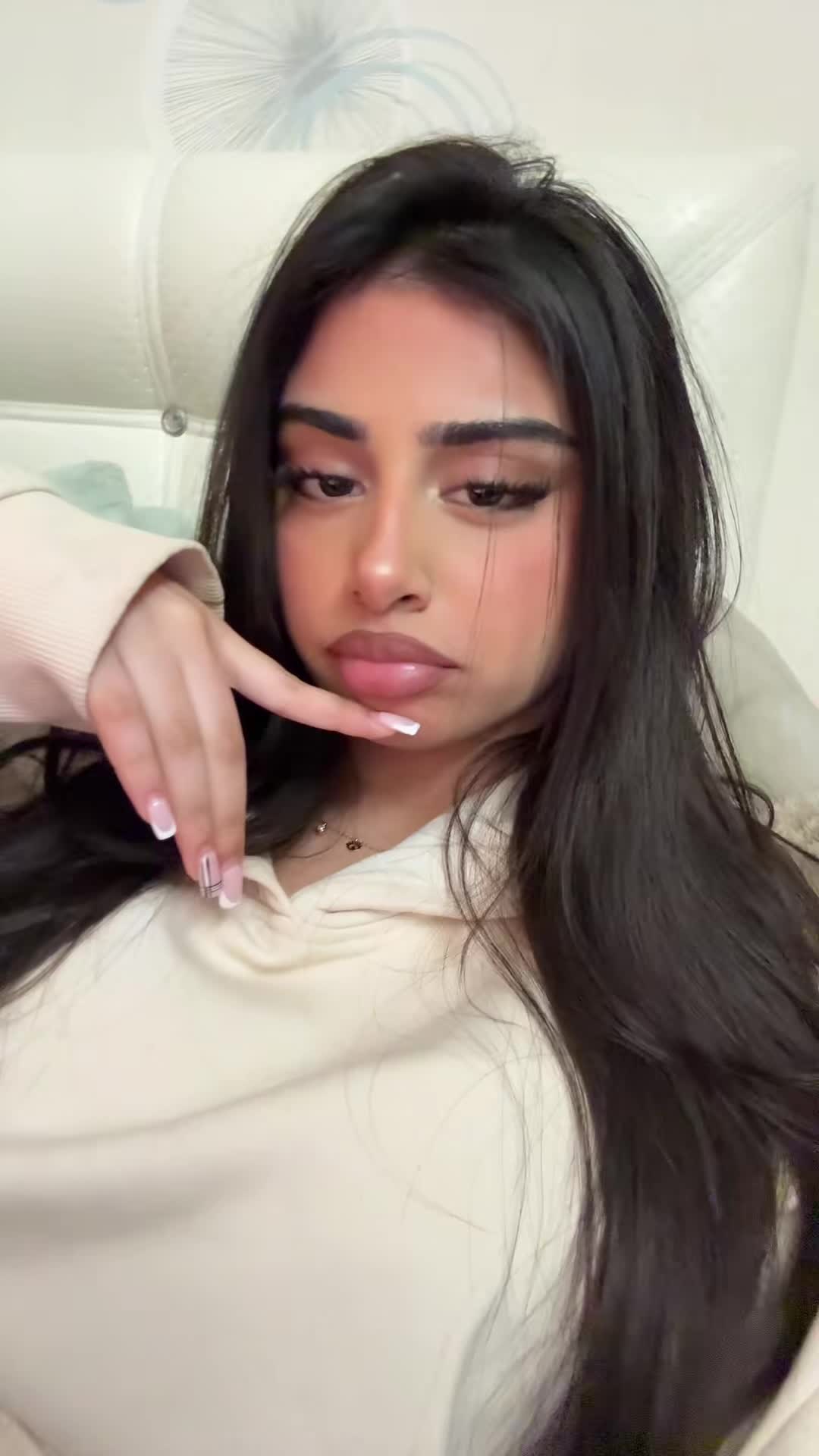 @๐๐. โ