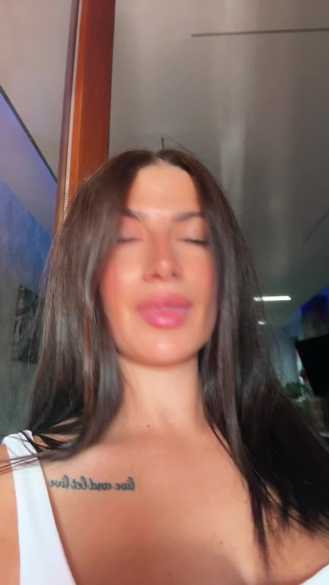 @simonaapetrarca_