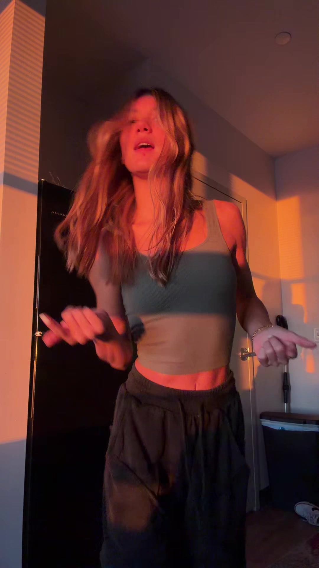 @theleahmae