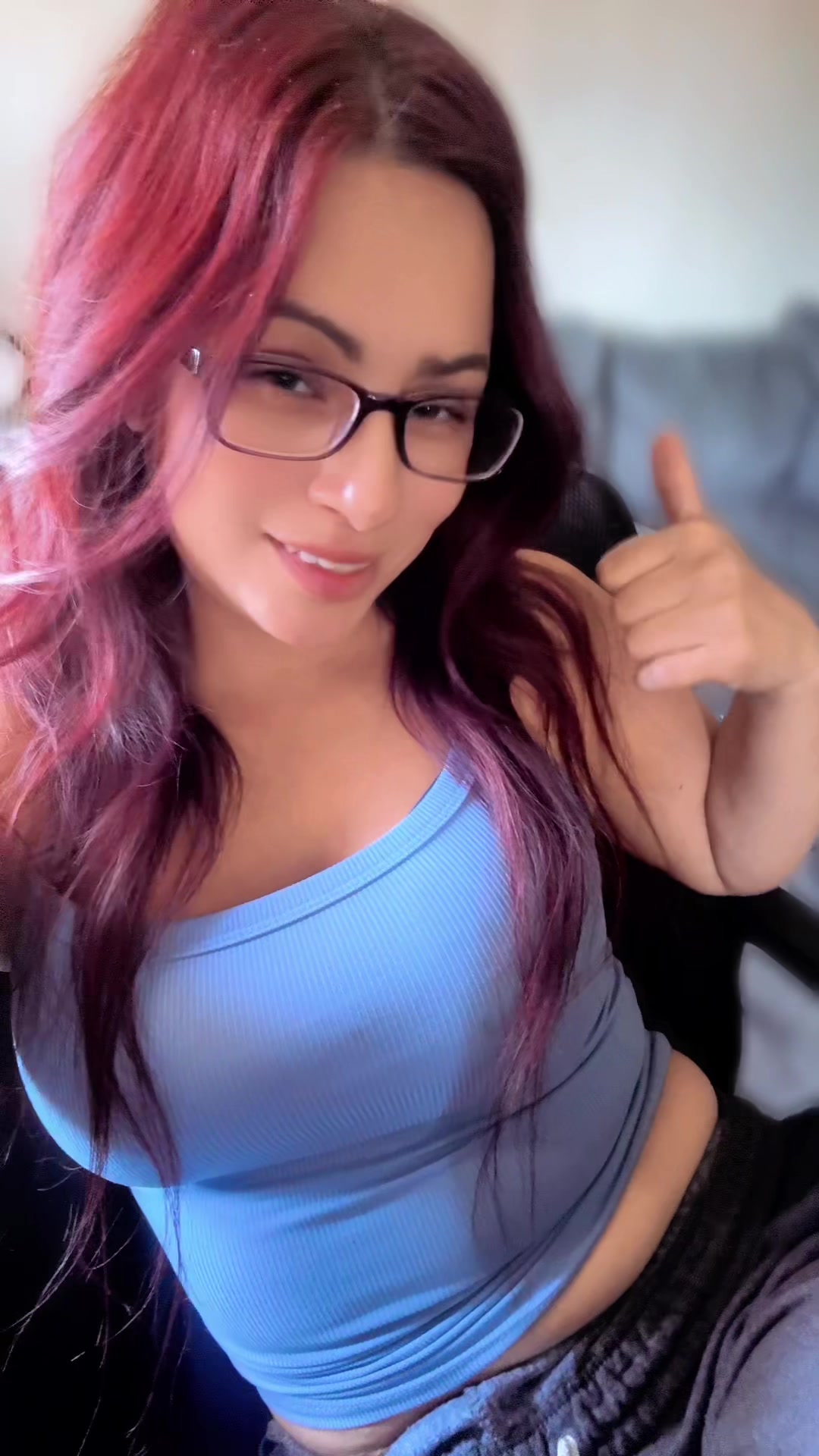 @KittynIza