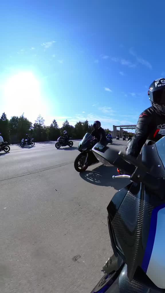 @MotoBros