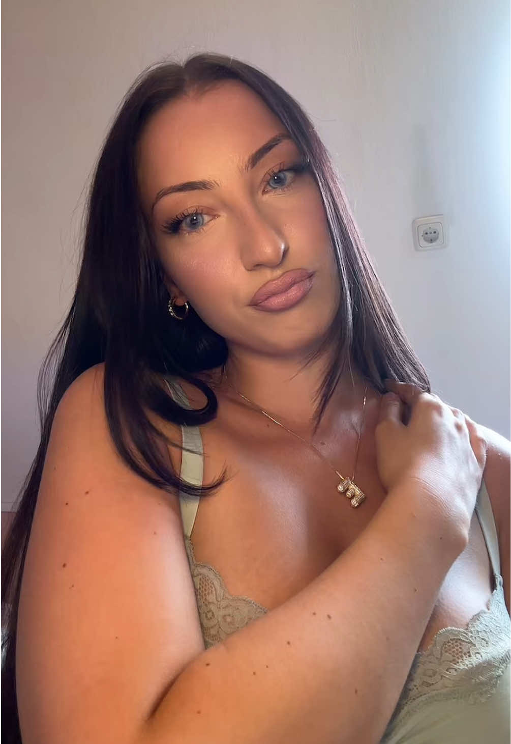 @Redbullwhite