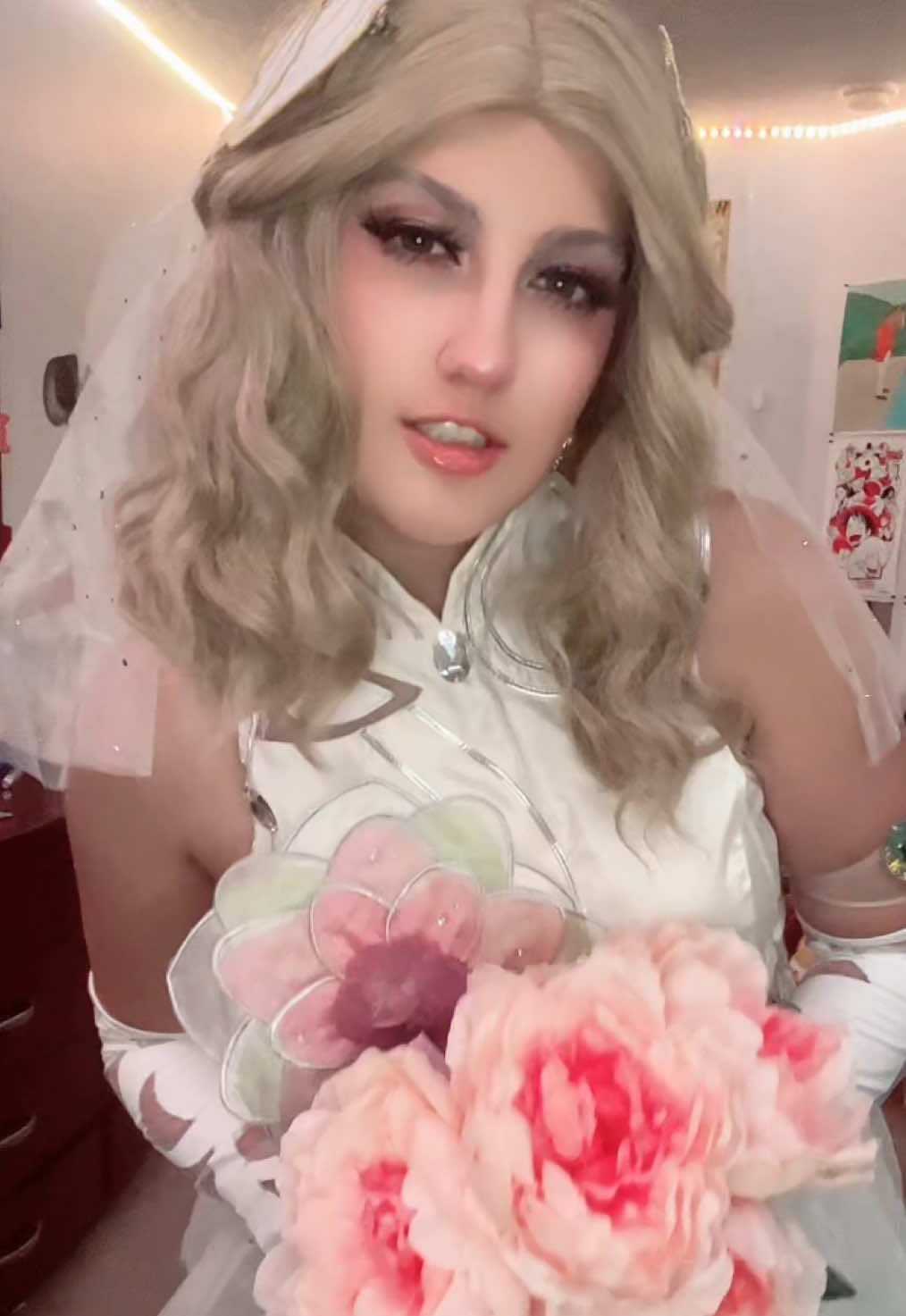 @alyson (@stonefreebie)