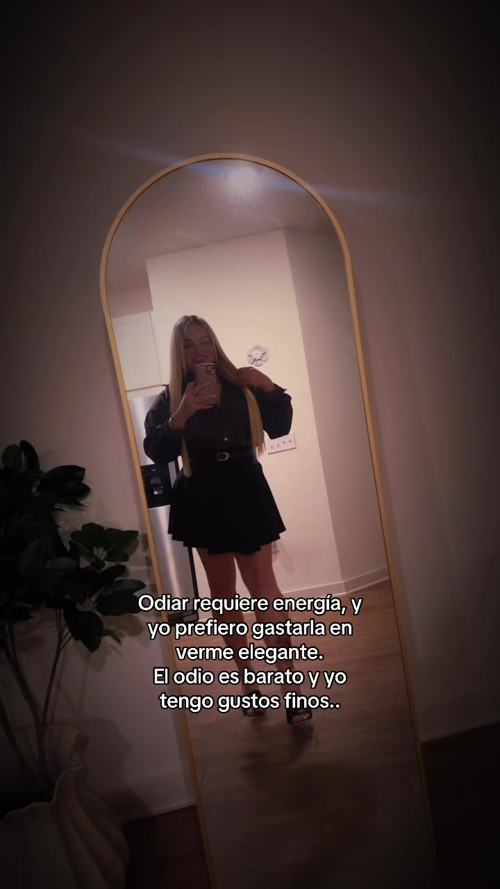 @🖤🦉LA RUBIA🥥❤️