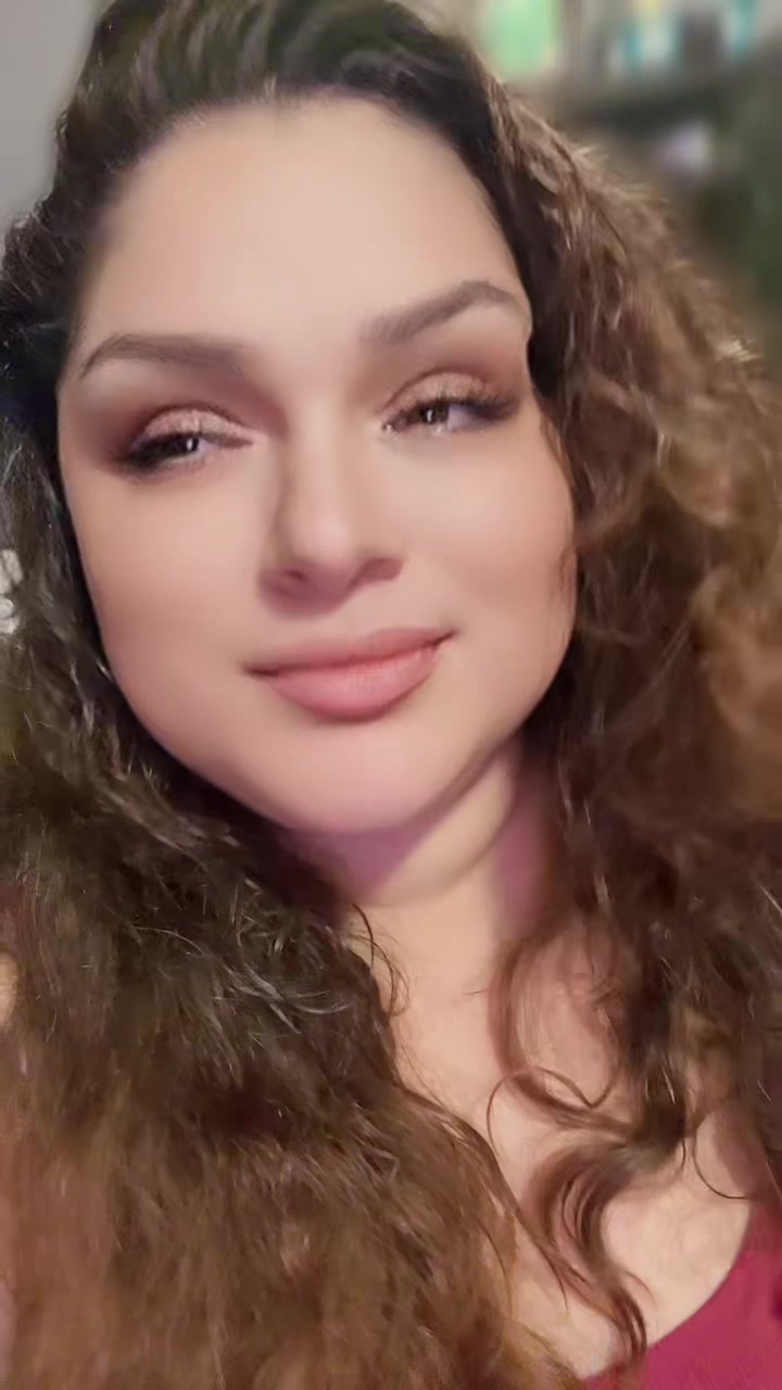 @AnGee_
