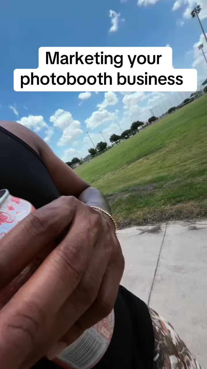 @luxphotobooth_phil
