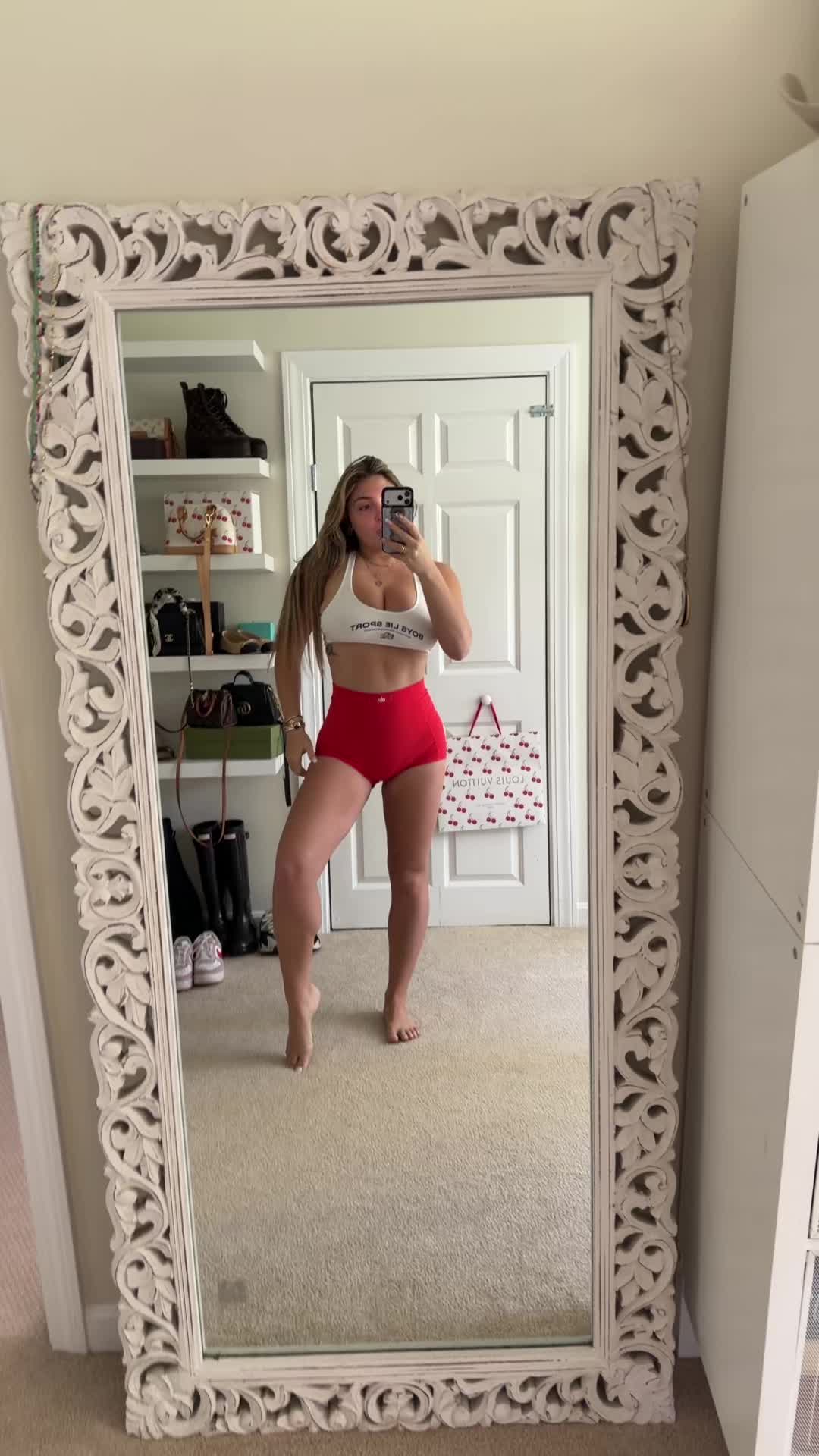 @LexisDeanna