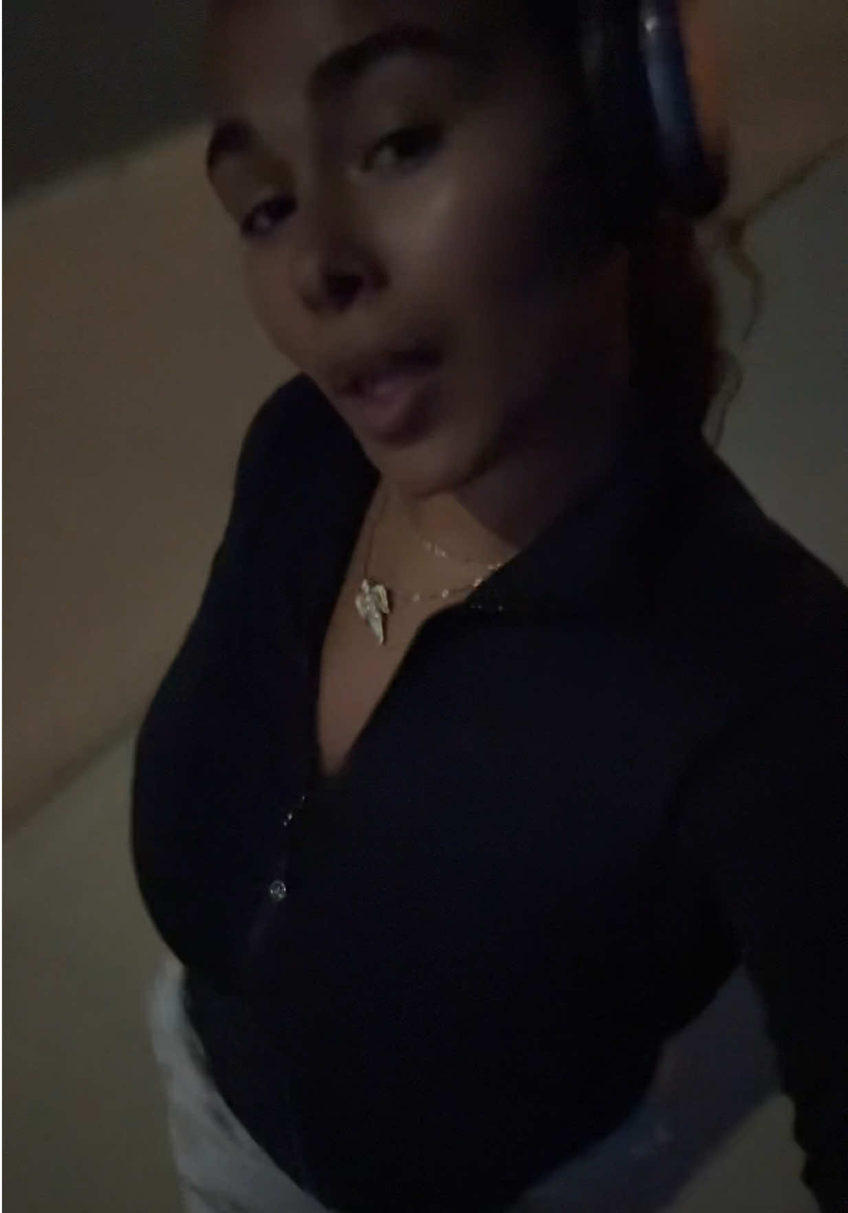 @T
