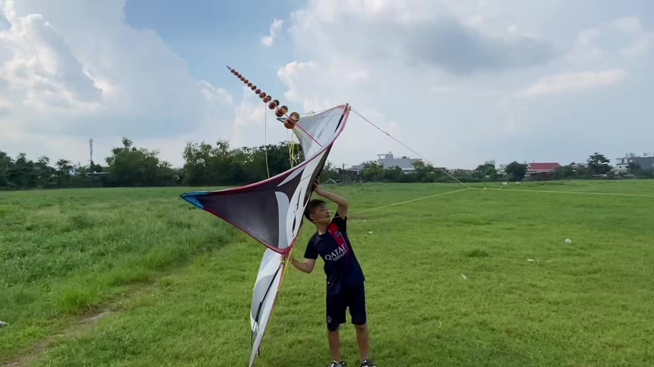 @Thả diều c&ugrave;ng Lợi