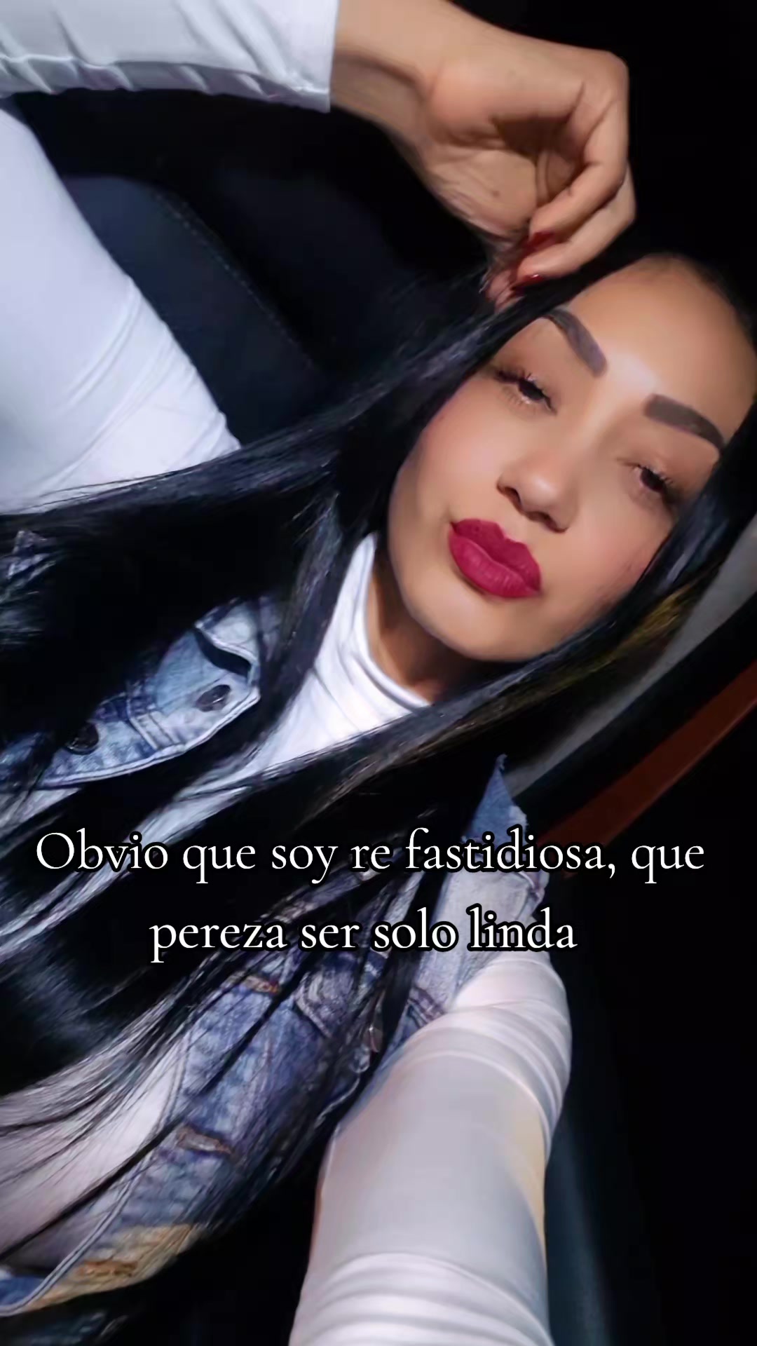 @Julie Vanesa . Te sigue